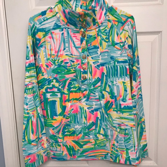 Lilly Pulitzer Tops - NWOT Lilly Pulitzer Women’s Size S Pulliover
